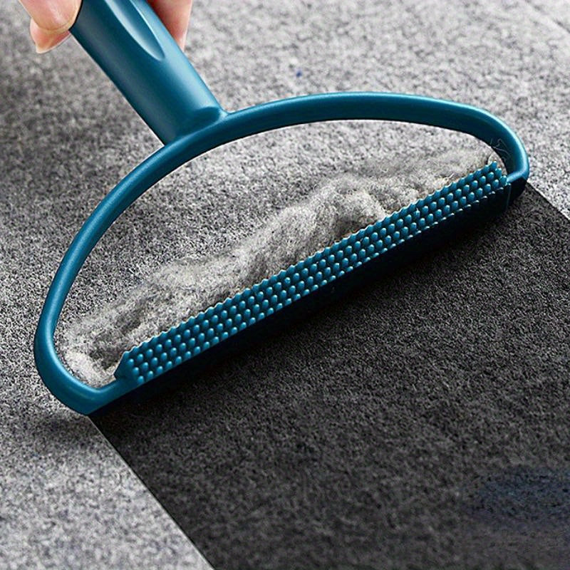 Brosse double face pour éliminer les poils d'animaux sur les vêtements, les canapés et toutes autres surfaces en tissu. Rasoir à tissu réutilisable, diverses couleurs
