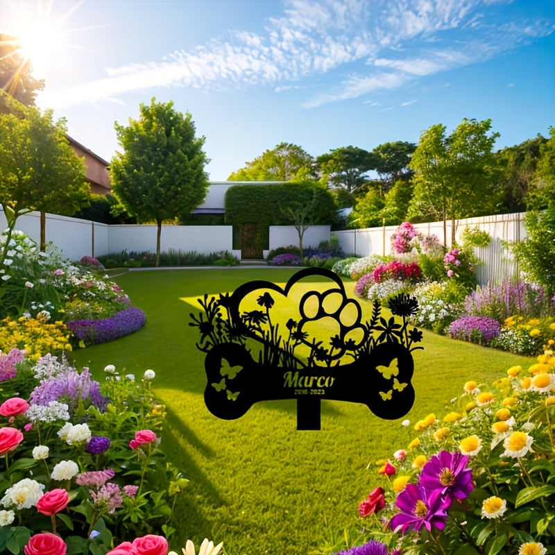 Piquet commémoratif personnalisé sur mesure en forme d'os pour chien avec papillons creux et fleurs, insert métallique à enfoncer dans le sol, nom et dates du chiens