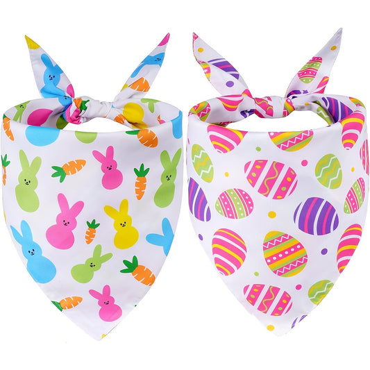 Ensemble de 2 bandanas pour chien sur le thème de Pâques, motifs colorés représentants des œufs de Pâques, des lapins et des carottes. Ce foulard triangulaire ajustable est parfait pour les chiens et les chats de taille moyenne.
