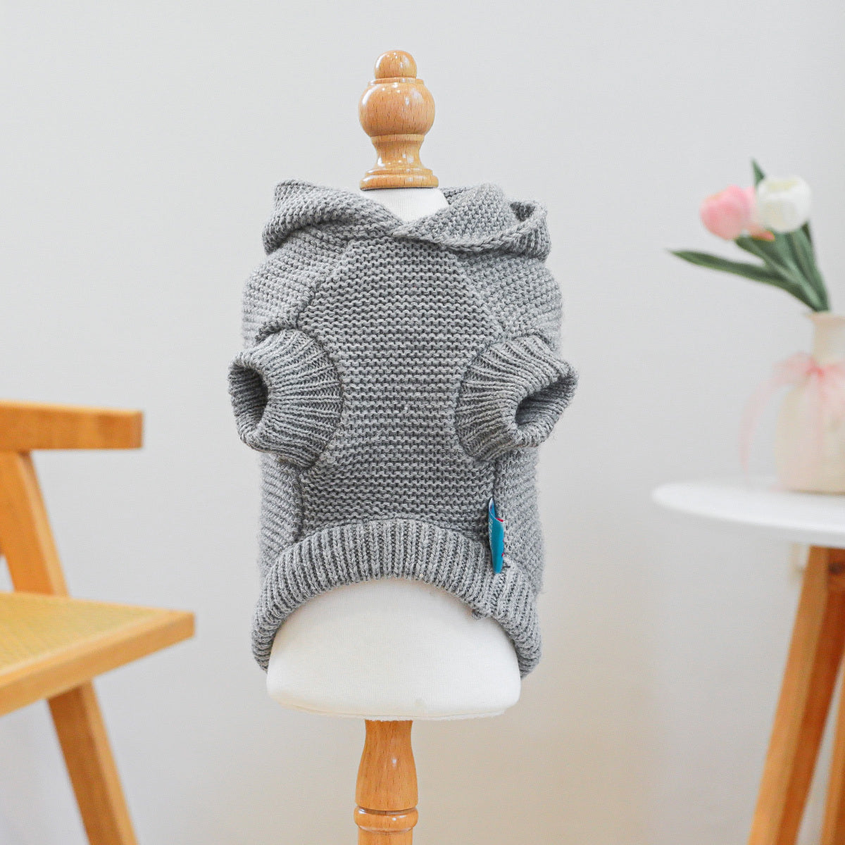 Pull à capuche tricoté pour chien, gris avec étoile rose dans le dos, pompon sur la capuche, bien chaud, facile à enfiler
