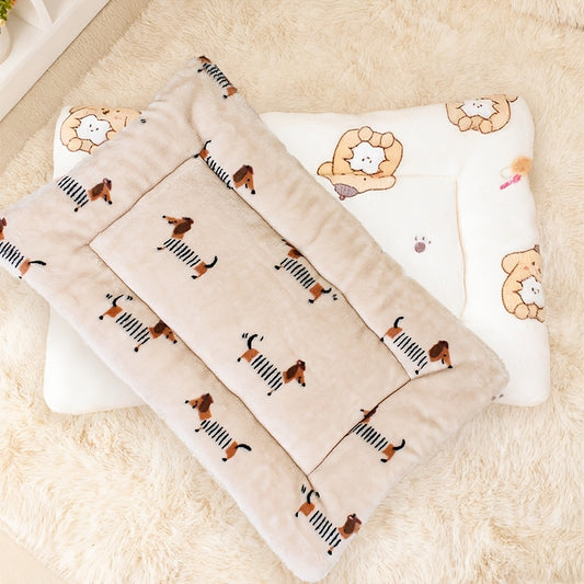 Tapis confortable pour chien et chat, bien épais, doux et chaud. Divers motifs mignons, lavable en machine