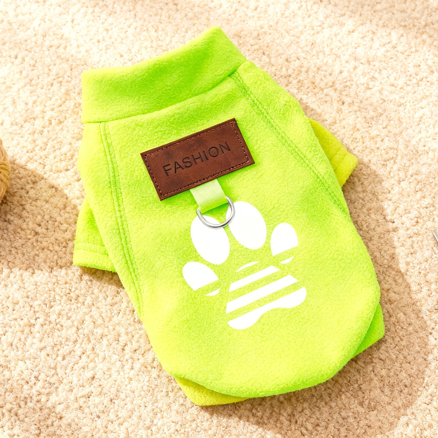 Pull tout doux avec logo en forme de patte pour chien avec 1 anneau intégré pour pouvoir attacher une laisse, bien chaud, facile à enfiler, diverses couleurs