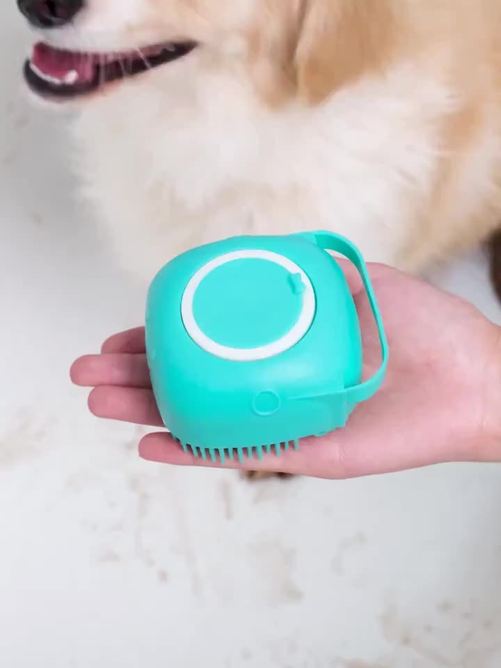 Brosse de toilettage 2 en 1 en silicone avec compartiment pour shampoing, poignée ergonomique, différentes couleurs