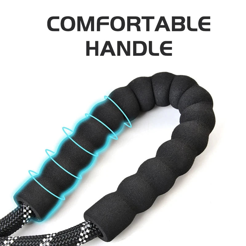 Laisse pour chien avec poignée rembourrée confortable, petites bandes réfléchissantes, diverses couleurs