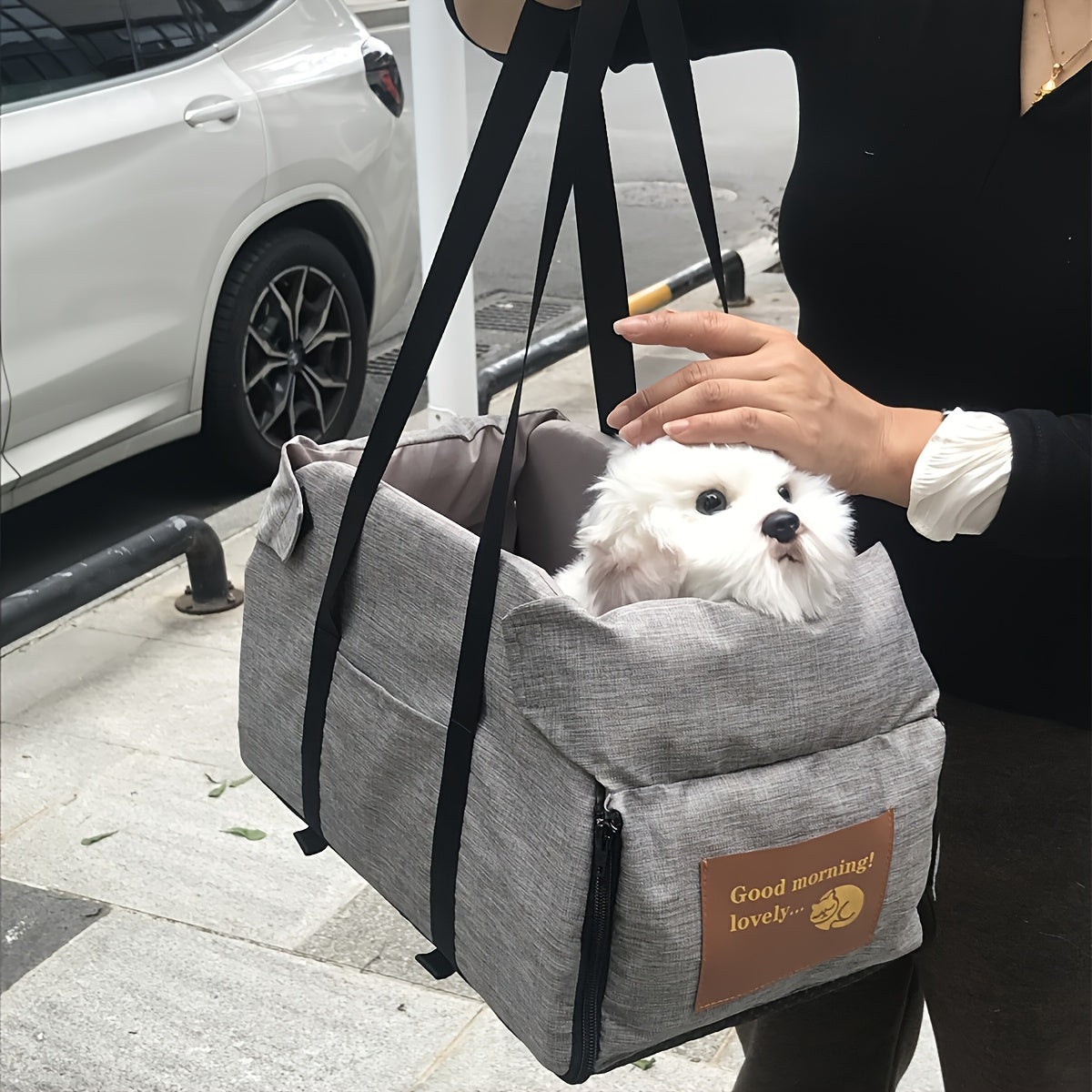 Sac de transport pour chien et chat, pour la voiture ou portable à l'épaule, il emmènera votre petit compagnon partout avec vous. Diverses couleurs